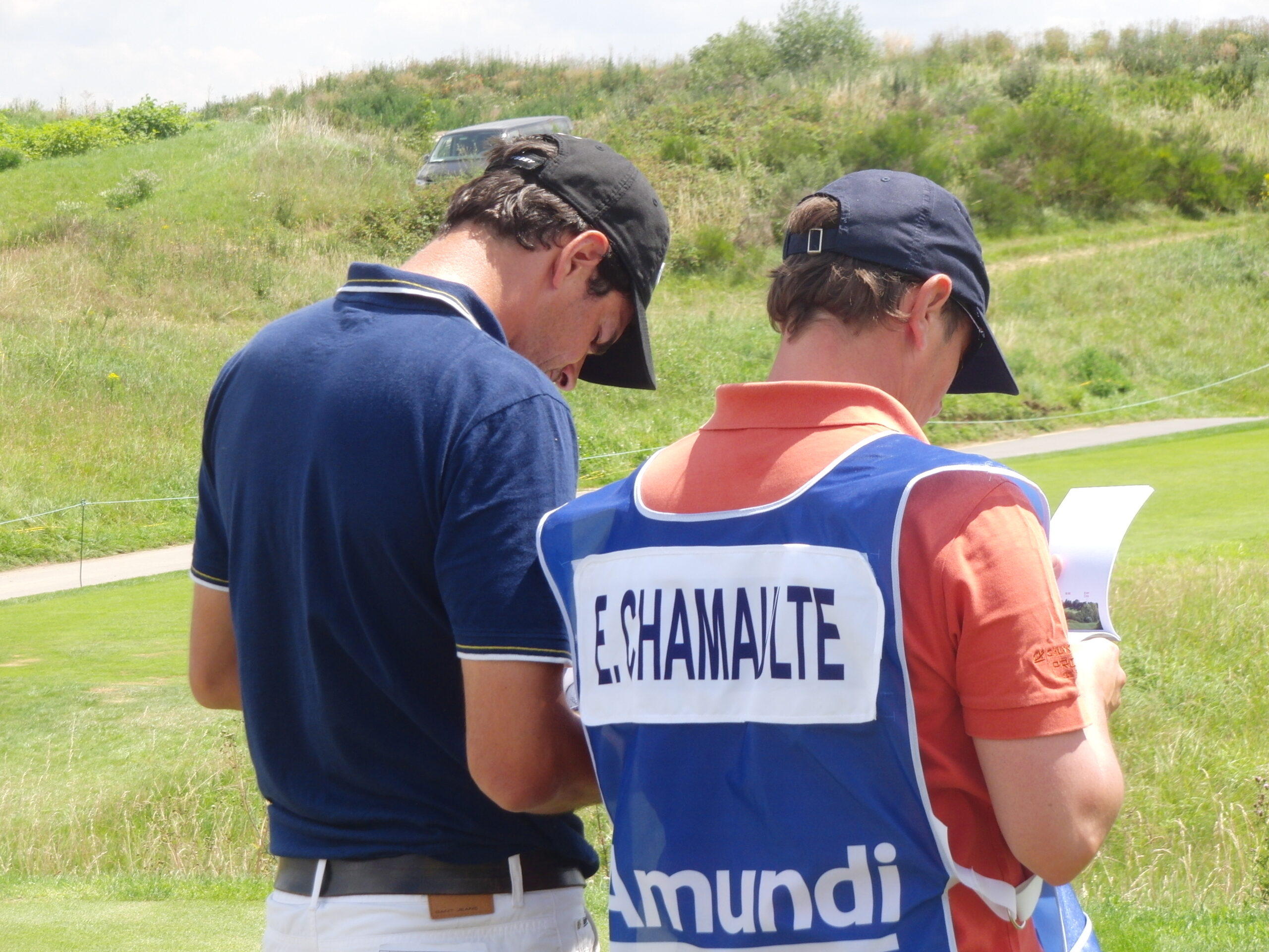 Emilien CHAMAULTE avec son cadet à l'Open de France - Golf National Guyancourt